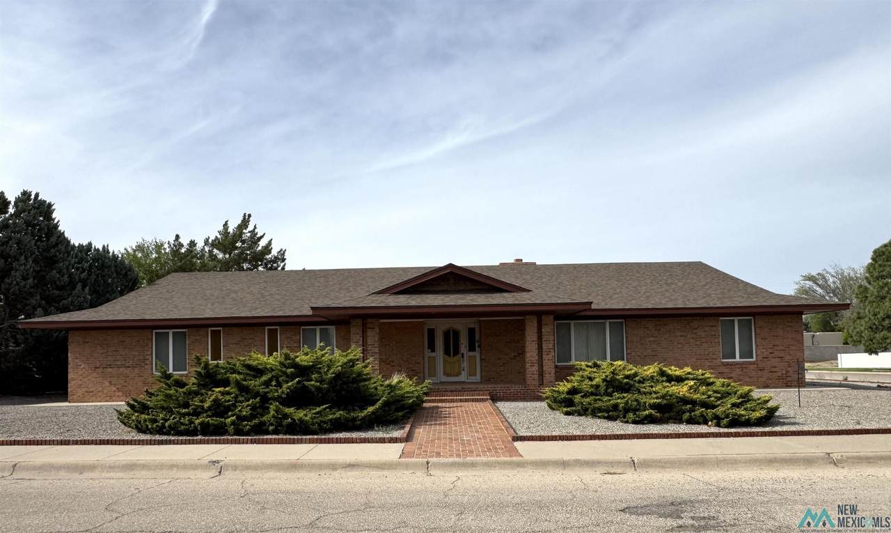 2400 Loma Drive - Photo 1
