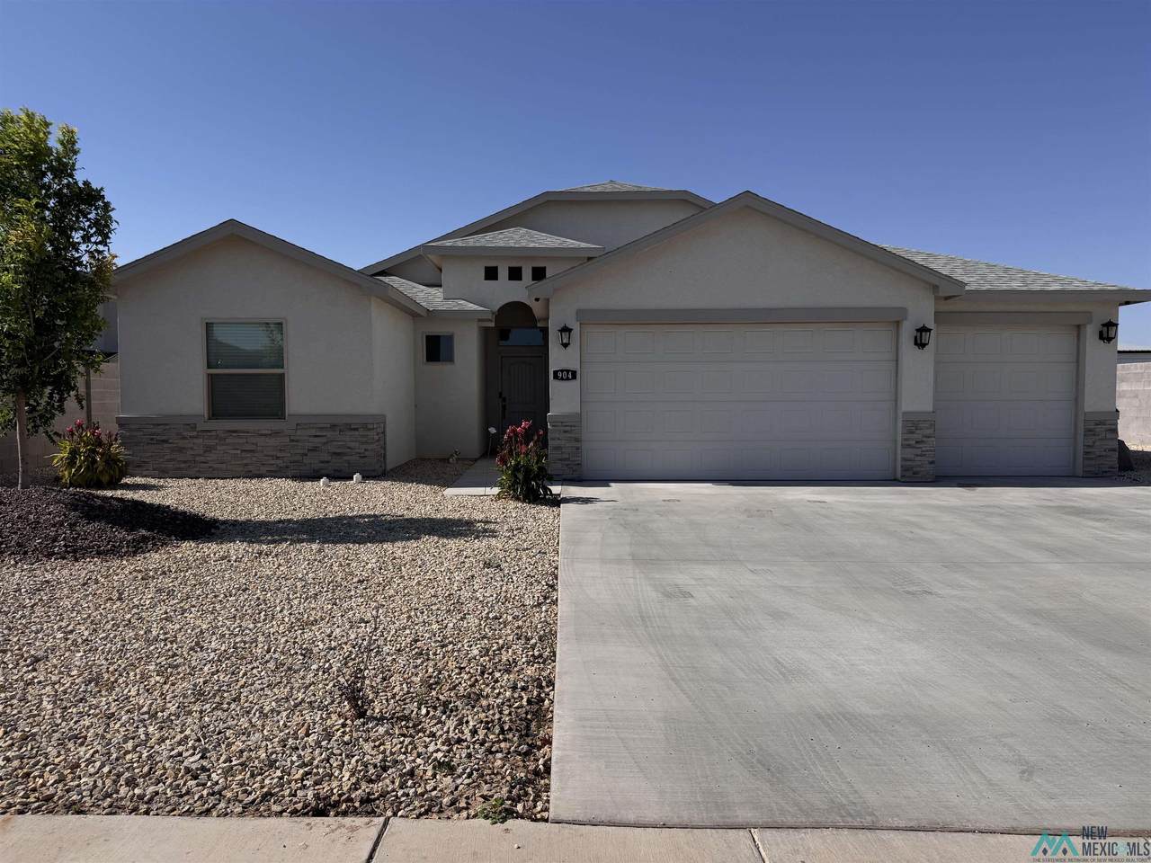 904 Pima Drive - Photo 1
