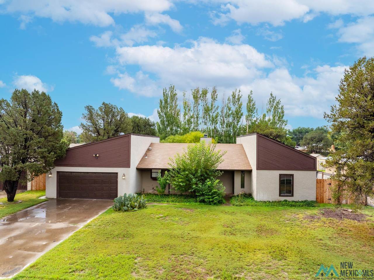 712 Mission Arch Drive - Photo 1