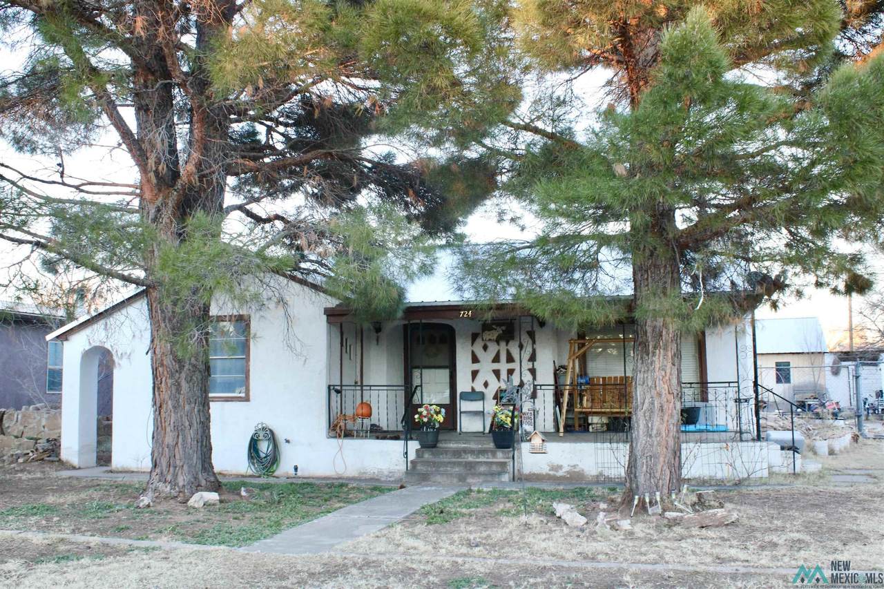 724 4th Street - Photo 1