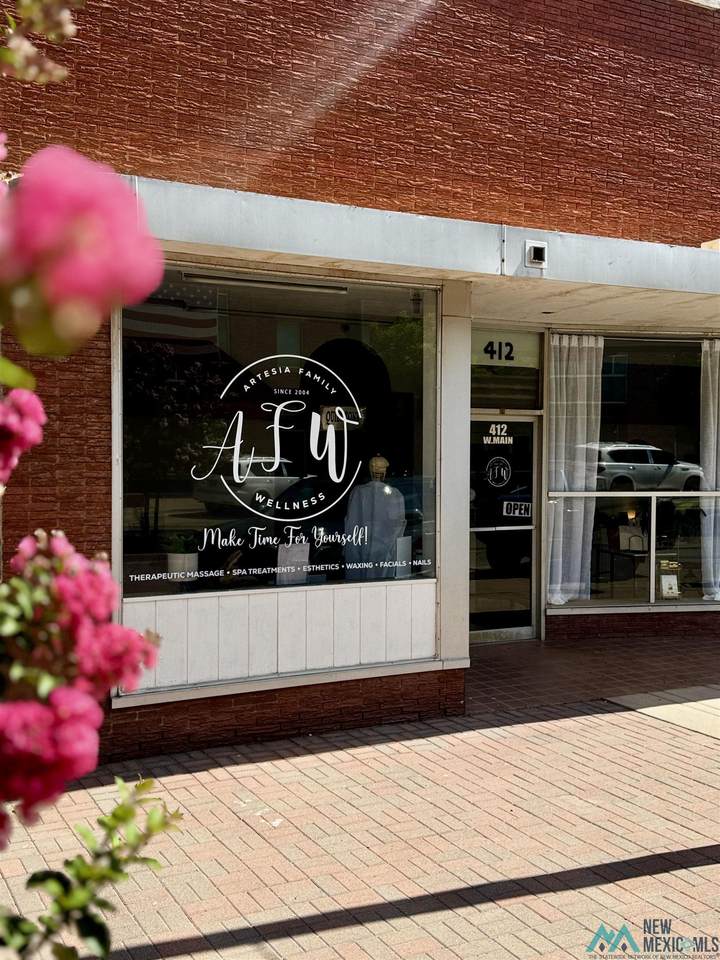 412 Main St - Photo 1
