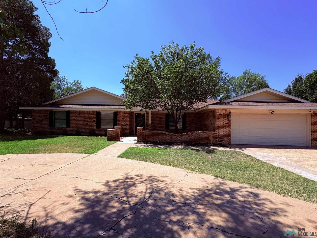504 17th - Photo 1