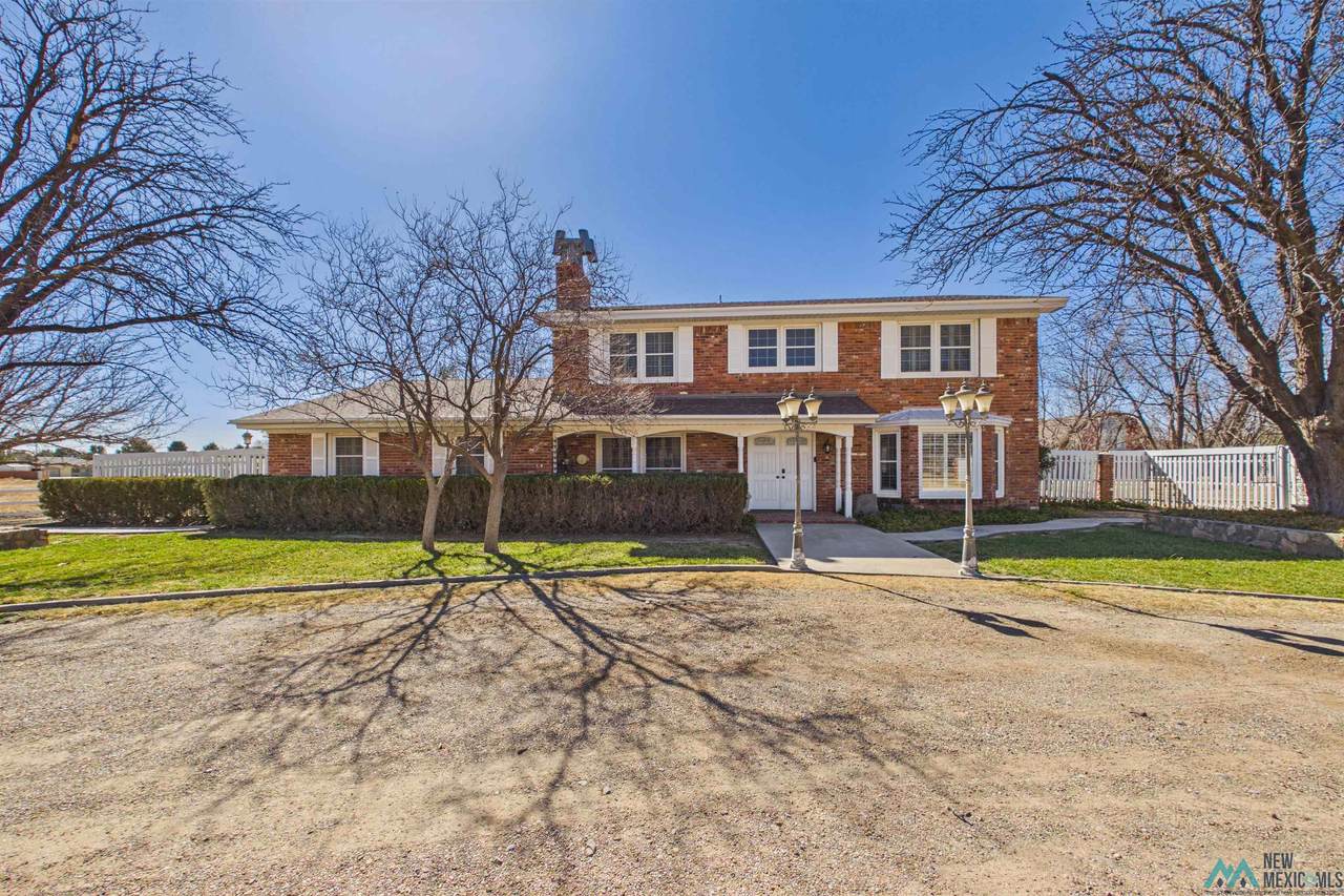 2806 Country Club Road - Photo 1