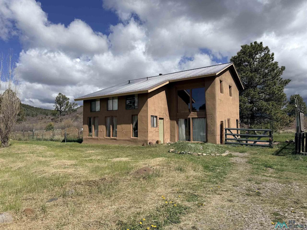 https://bt-photos.global.ssl.fastly.net/newmexico/1280_boomver_2_20262529-2.jpg