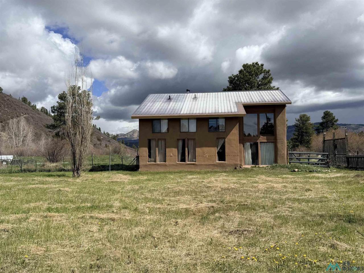 https://bt-photos.global.ssl.fastly.net/newmexico/1280_boomver_2_20262529-2.jpg
