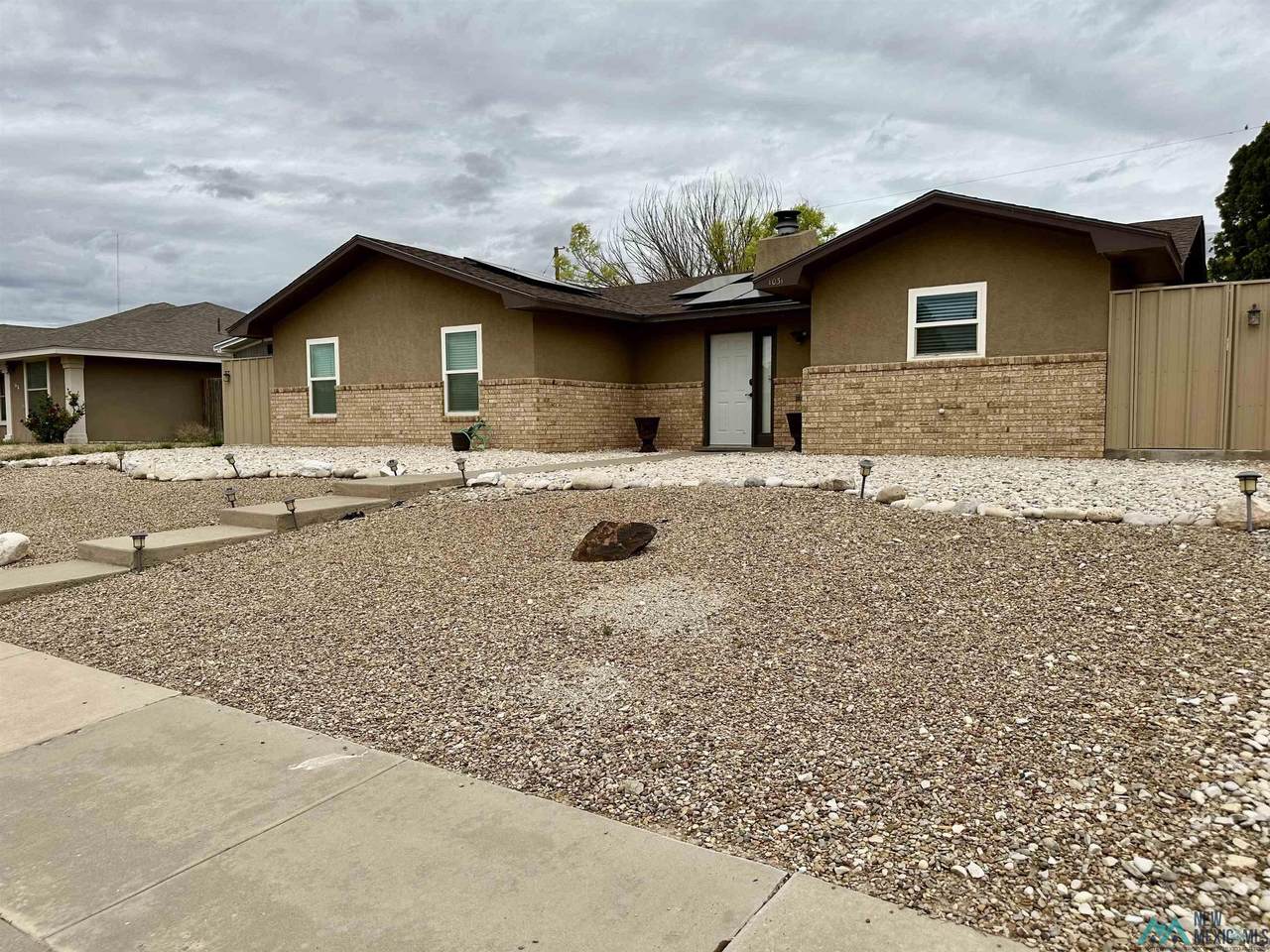 1031 Ivy Drive - Photo 1