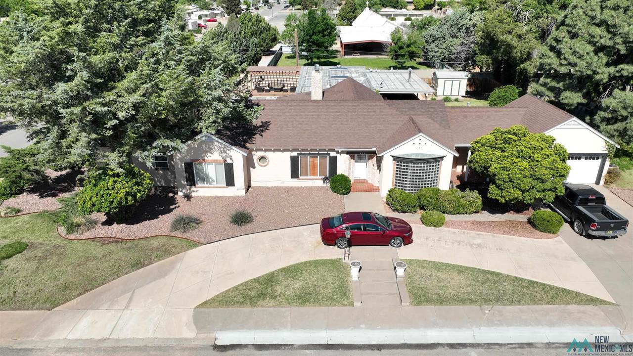 812 Clowe Ave - Photo 1