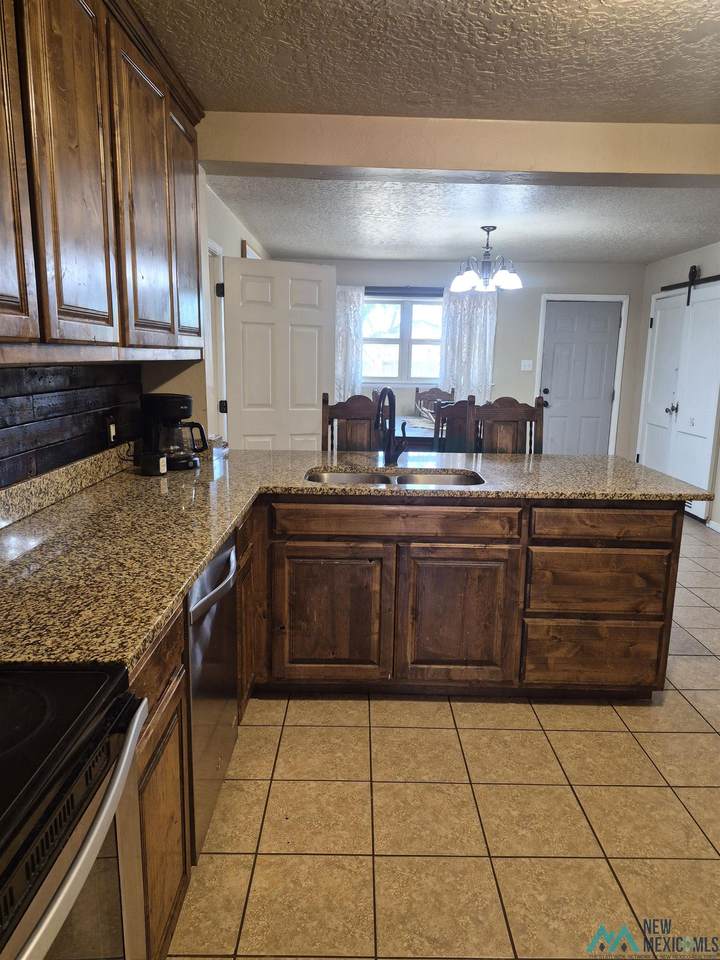 113 Mesa Avenue - Photo 1