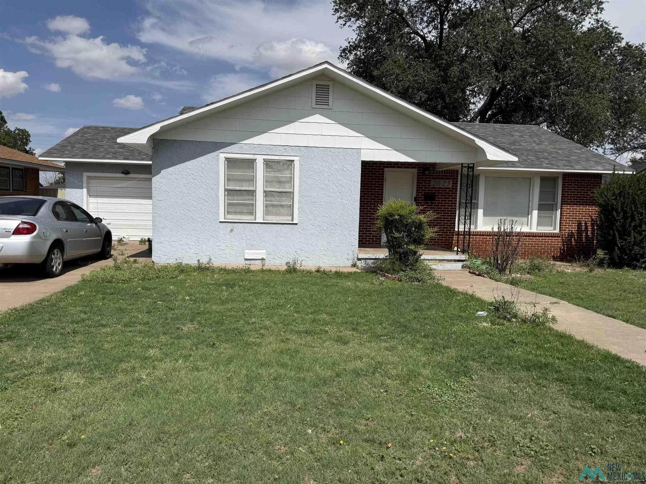 2625 Gidding - Photo 1