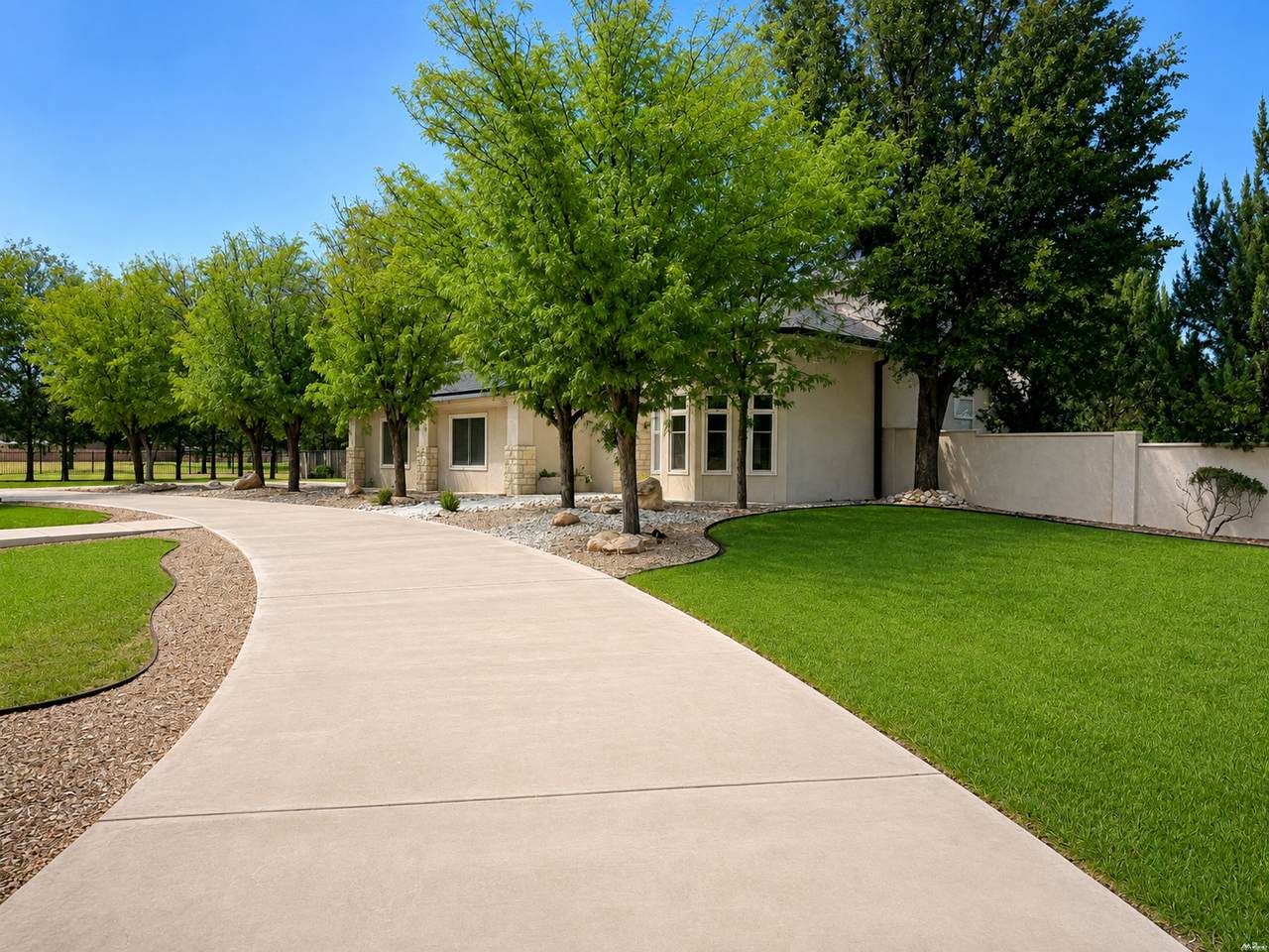 https://bt-photos.global.ssl.fastly.net/newmexico/1280_boomver_2_26000340-1.jpg