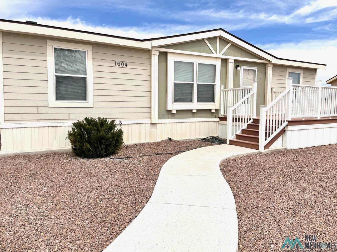 1604 Redwood - Photo 1
