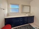 2901 Axtell - Photo 32