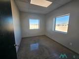 880 Derrick - Photo 10