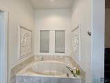 507 Oakwood Place - Photo 13