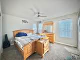 2933 Amor Avenue - Photo 18