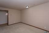 7 Robins Nest Place - Photo 47