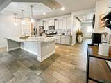 1728 Tanglewood Avenue - Photo 2
