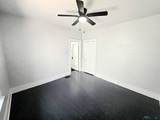 301 Green Avenue - Photo 6