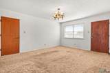 404 Circle Drive - Photo 5
