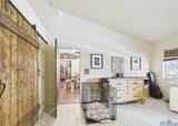 221 Guenevere Avenue - Photo 23