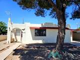 3122 9th St - Photo 2