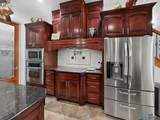 13 Granite - Photo 17