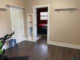 301 Maple Ave Ave - Photo 14