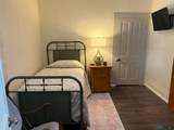 301 Maple Ave Ave - Photo 9