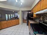 809 Colonial Court - Photo 13