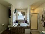 2316 Cobblestone Cir Circle - Photo 32