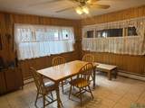 924 Seventh St - Photo 6