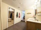 806 Sierra Vista Drive - Photo 15