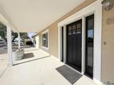 806 Sierra Vista Drive - Photo 3