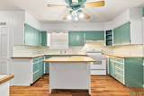 2121 Gidding St - Photo 15