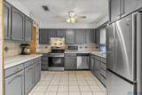 1017 Spruce St - Photo 15