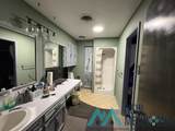 1037 Oakhurst - Photo 18