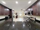 108 Clubview - Photo 17