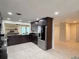 108 Clubview - Photo 18