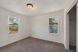 1008 Summit St - Photo 17