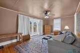 1031 6th St - Photo 14