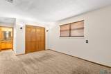 320 Lakeview - Photo 13