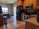1916 Hali Ln - Photo 5