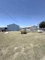 909 Ave B - Photo 18
