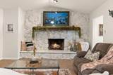 2556 Sharondale Dr - Photo 9
