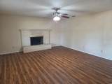 802 Hall Dr - Photo 3