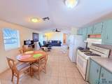 208 Trinity Street - Photo 16