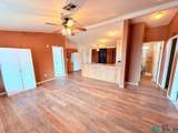 420 San Mateo - Photo 2