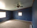 1131 Dwyer Avenue - Photo 20