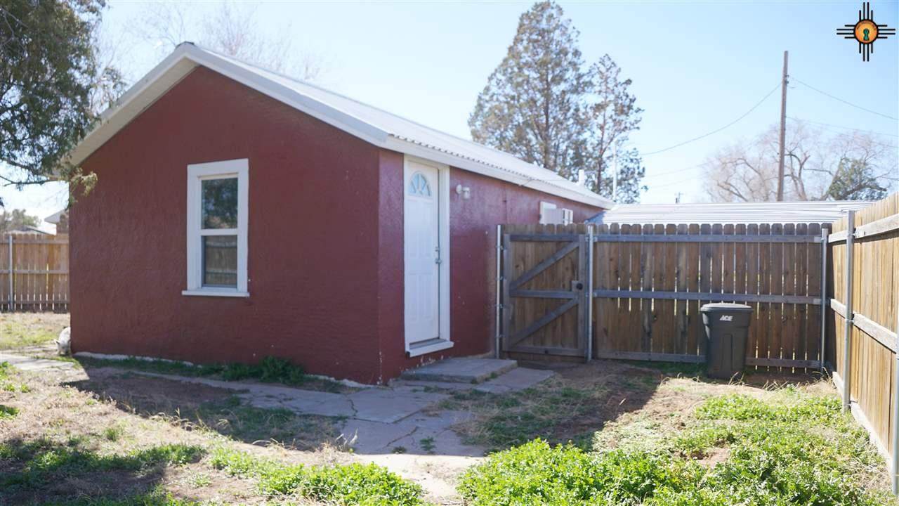 500 Avenue G - Photo 1