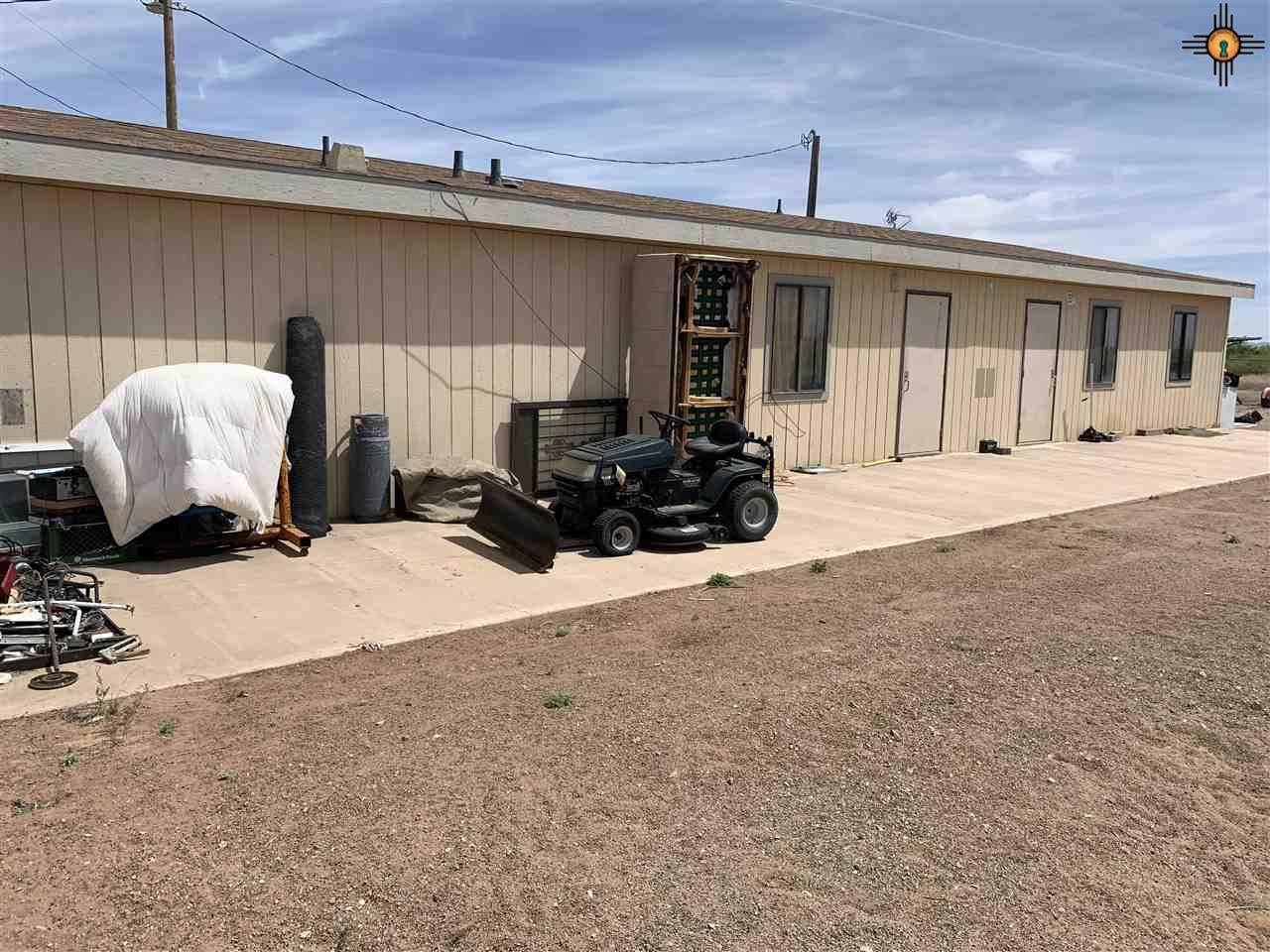 722 Kansas St - Photo 1